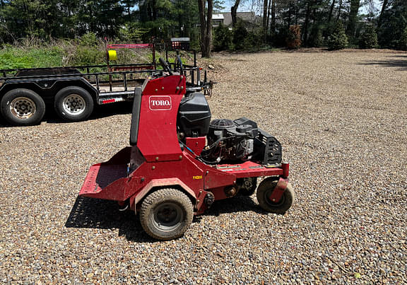 Image of Toro Stand-On Aerator equipment image 2