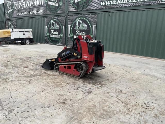 Image of Toro  Dingo TX-1000 equipment image 1