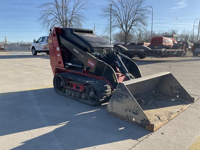 Image of Toro Dingo TX525 equipment image 2