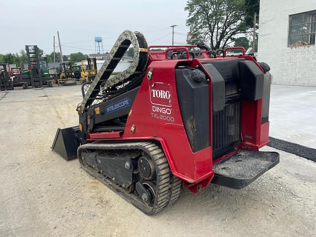 Image of Toro Dingo TXL2000 equipment image 3