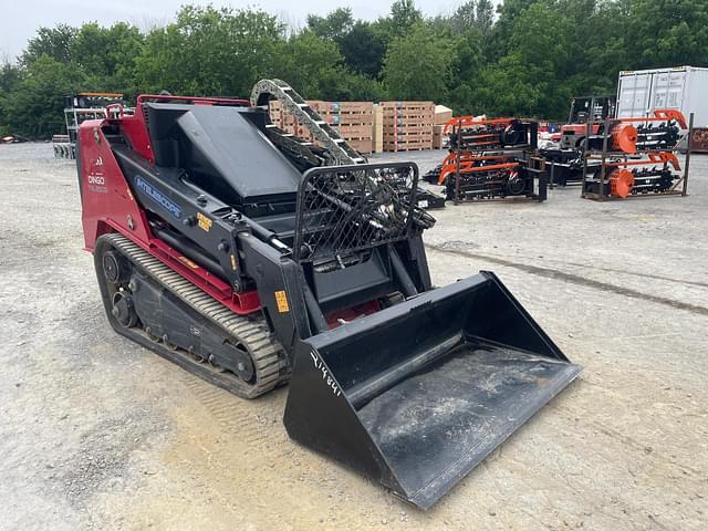 Image of Toro Dingo TXL2000 equipment image 1