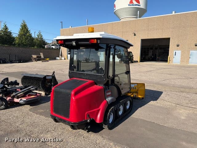 Image of Toro Groundsmaster 7210 equipment image 4