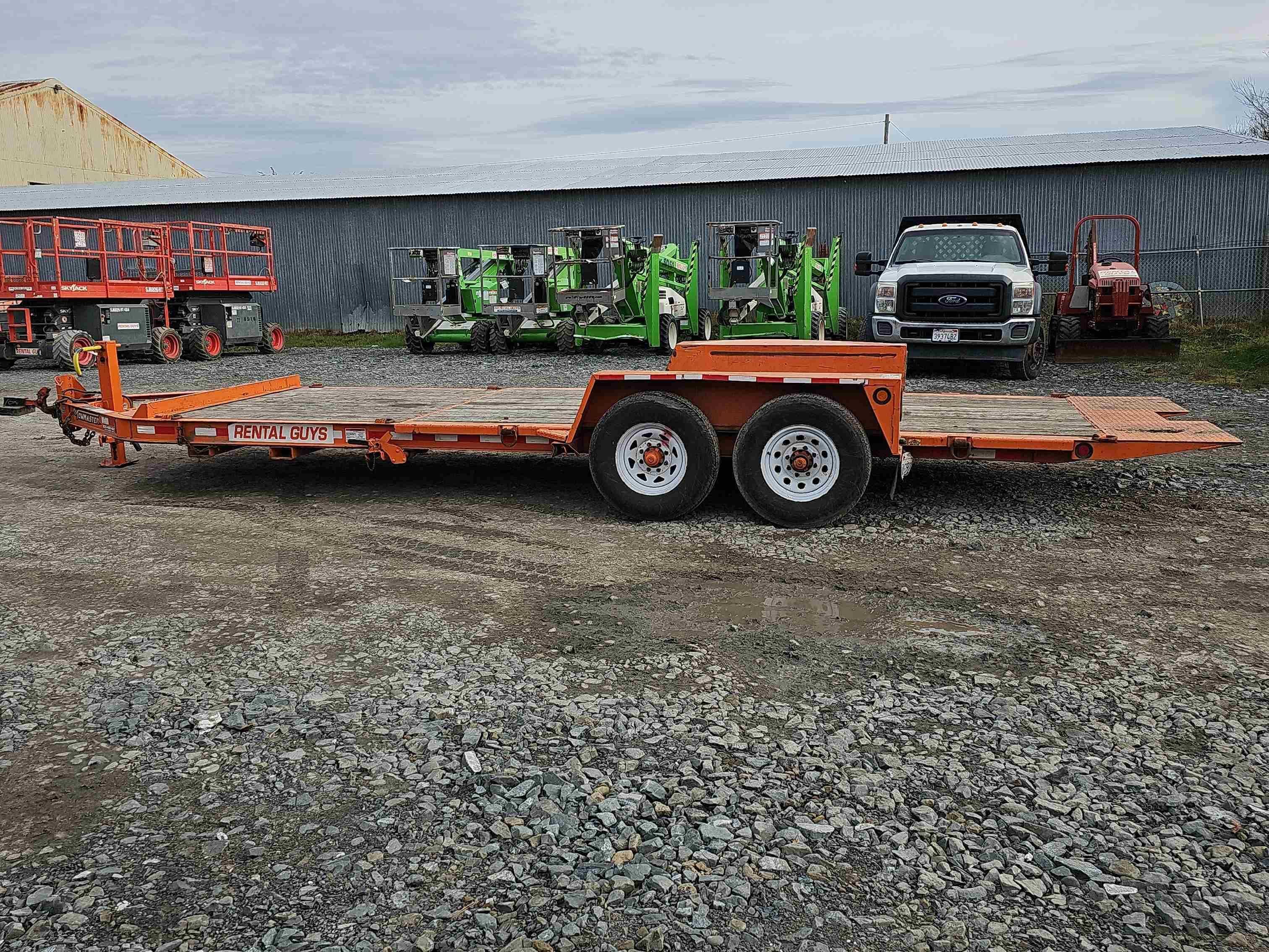 2020 Towmaster T-12DT Equipment Image0