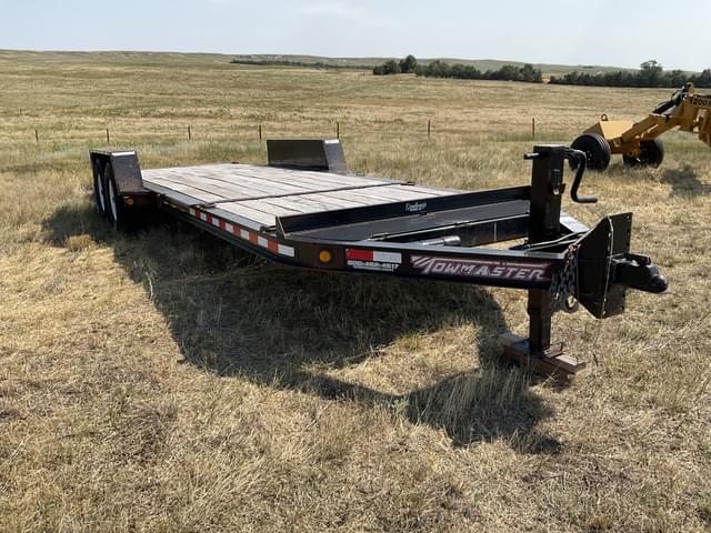 Image of Towmaster T-12DT equipment image 4