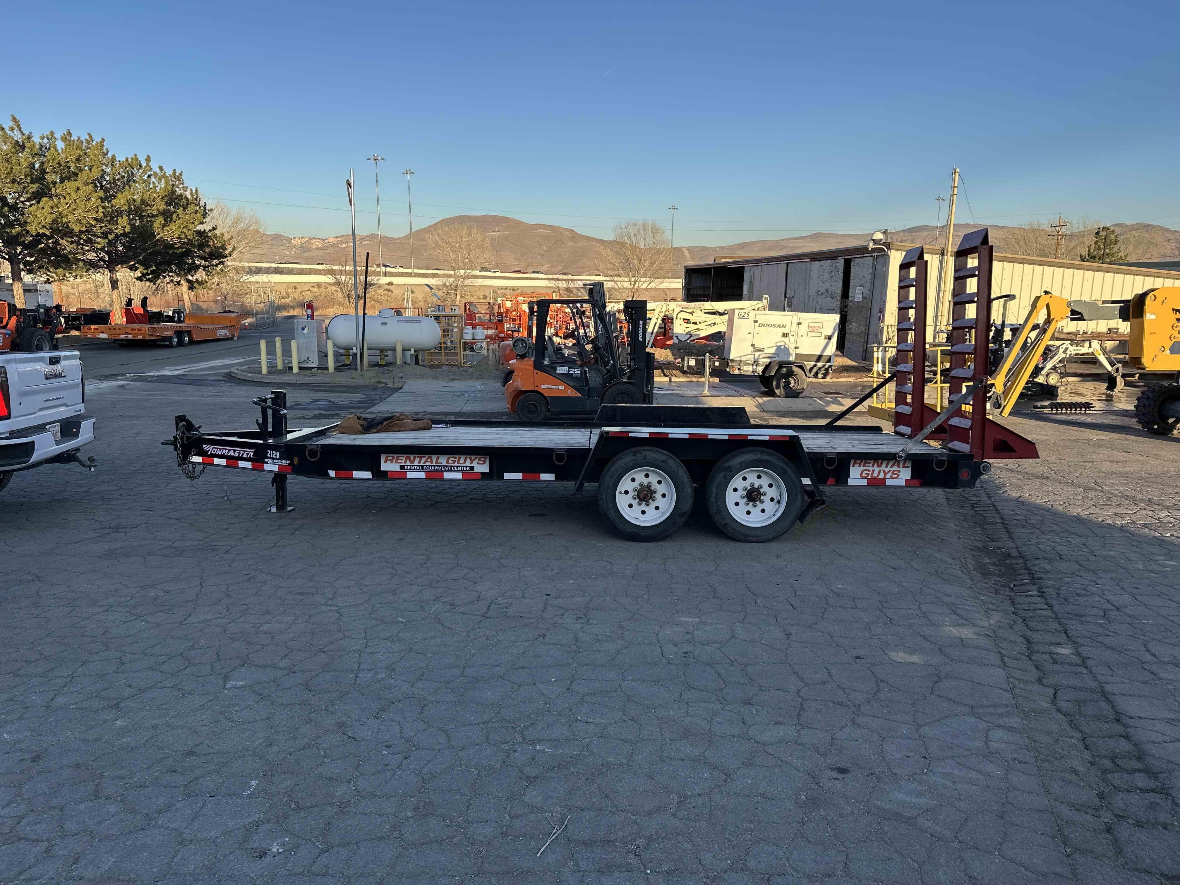 2020 Towmaster T-14D Equipment Image0