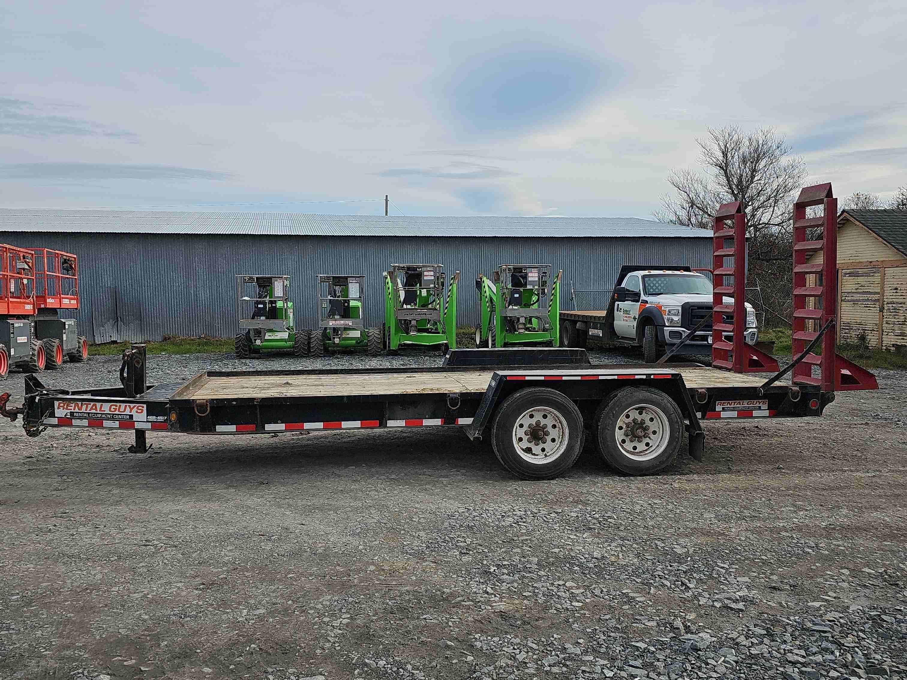 2020 Towmaster T-14D Equipment Image0