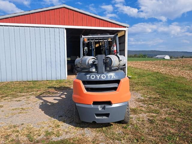 Image of Toyota 8FG50U equipment image 3