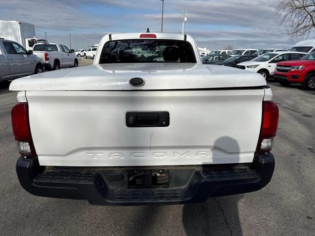 Image of Toyota Tacoma equipment image 3