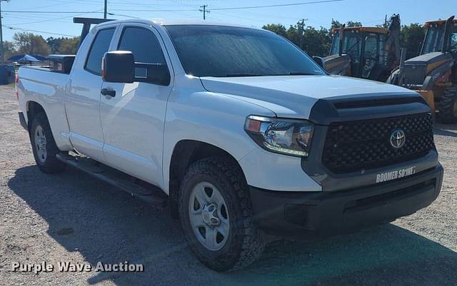 Image of Toyota Tundra equipment image 2