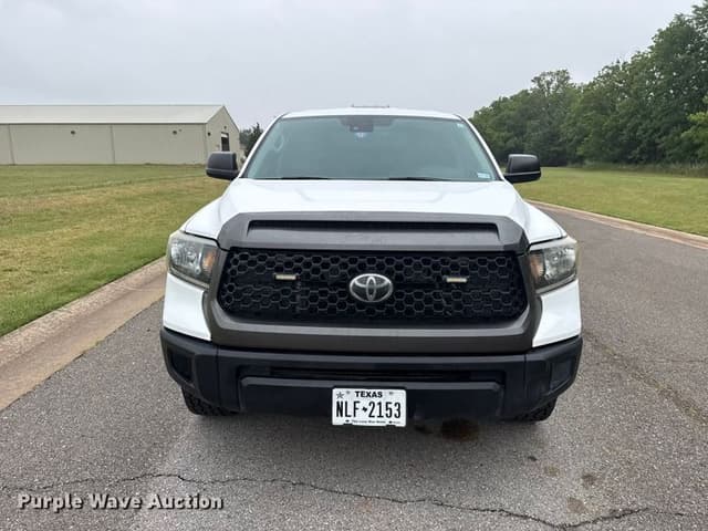 Image of Toyota Tundra equipment image 1