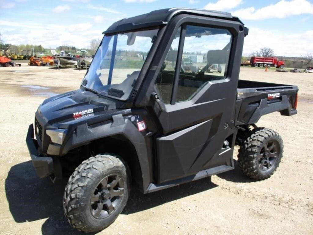 Main image Tracker 800SX