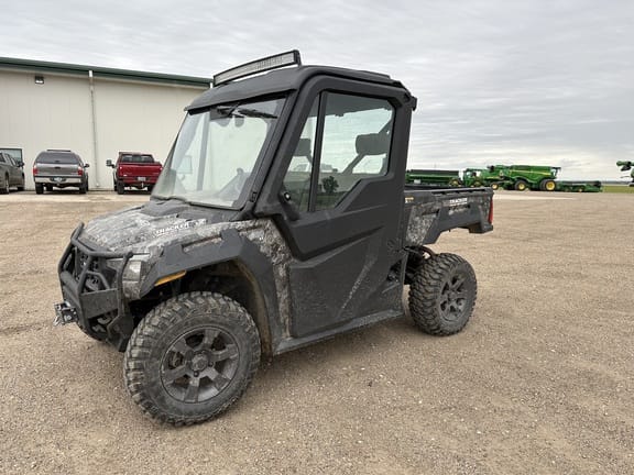 2020 Tracker 800SX Equipment Image0