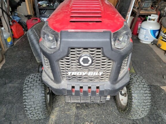 Main image Troy Bilt Pony 42X