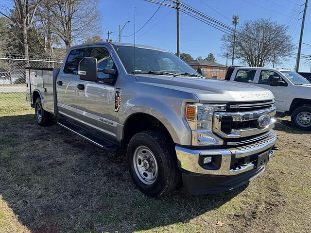 Image of Ford F-350 equipment image 1