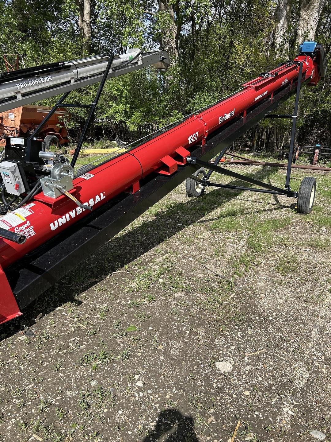 Image of Universal 1837 BINBUSTER FIELD LOADER TD Image 1
