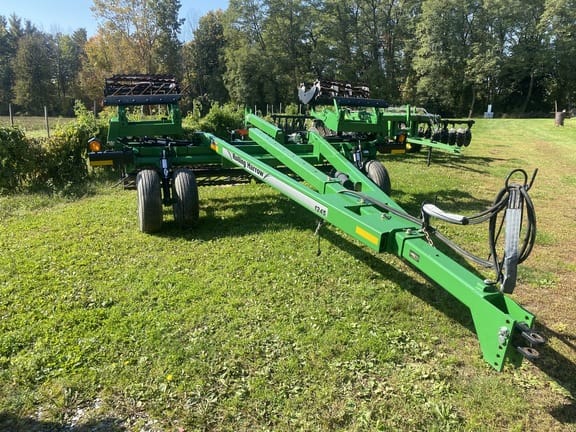 2020 Unverferth 1245 Equipment Image0