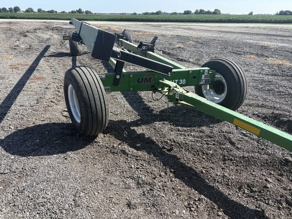 2020 Unverferth HT30 Equipment Image0