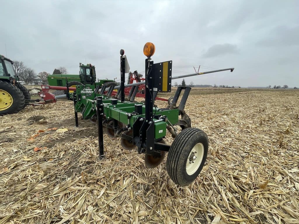 Image of Unverferth Zone-Builder 132 Primary image