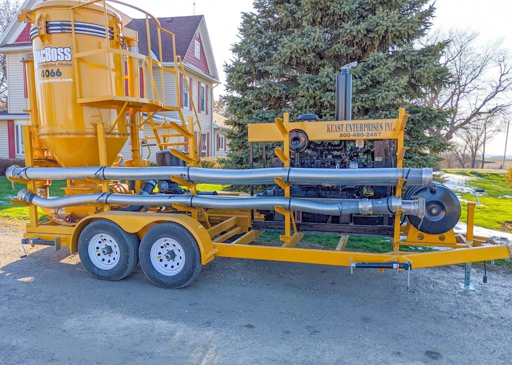 2020 VACBOSS 4066 Equipment Image0