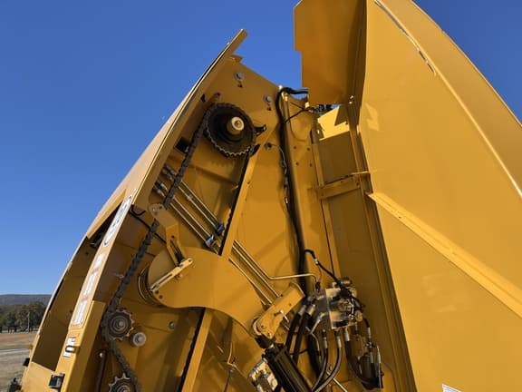 Image of Vermeer 604R Signature equipment image 4