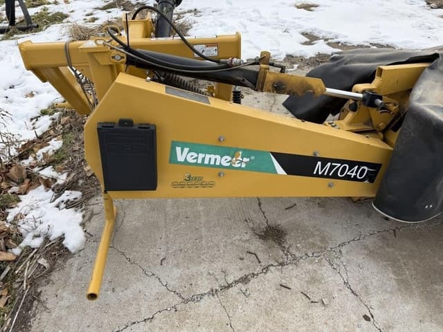 Image of Vermeer M7040 equipment image 4