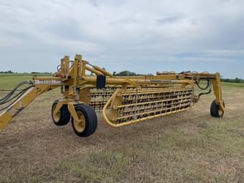 Main image Vermeer R2800