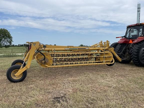 Image of Vermeer R2800 equipment image 4