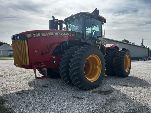 2020 Versatile 380 Equipment Image0