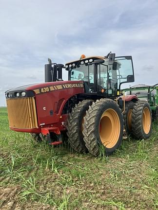 2020 Versatile 430 Equipment Image0