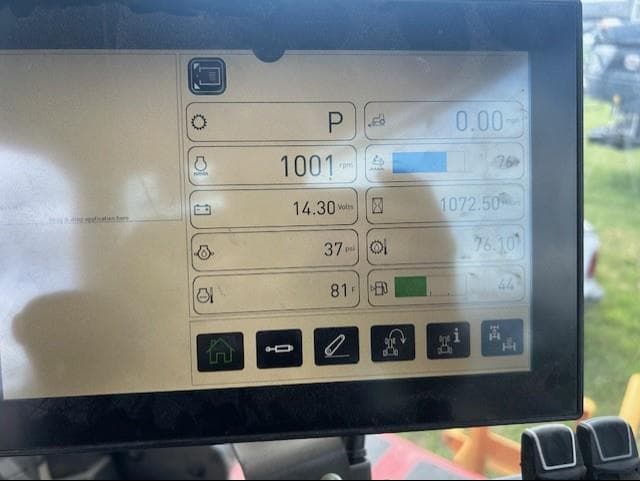 Image of Versatile 610DT equipment image 1