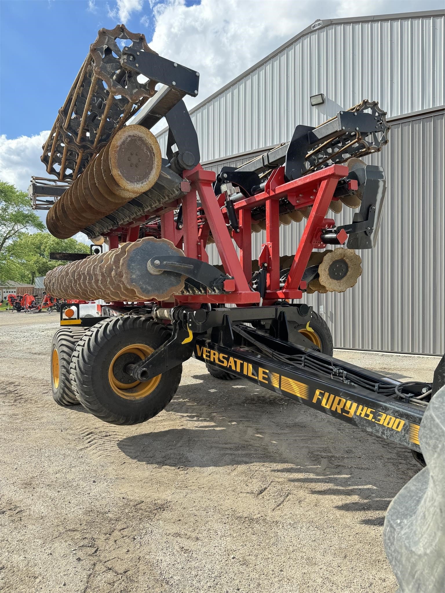 2020 Versatile Fury HS300 Equipment Image0