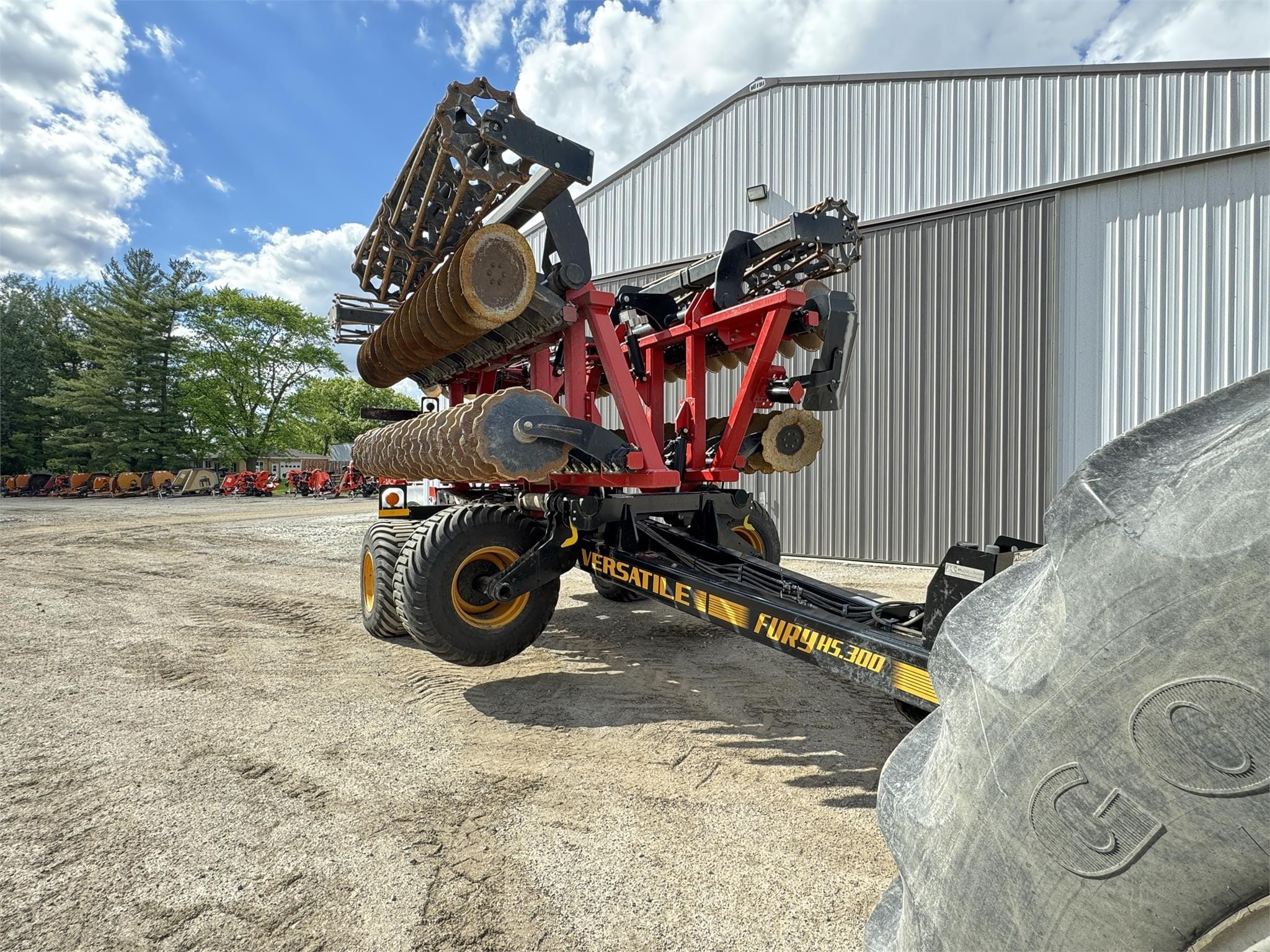 2020 Versatile Fury HS300 Equipment Image0