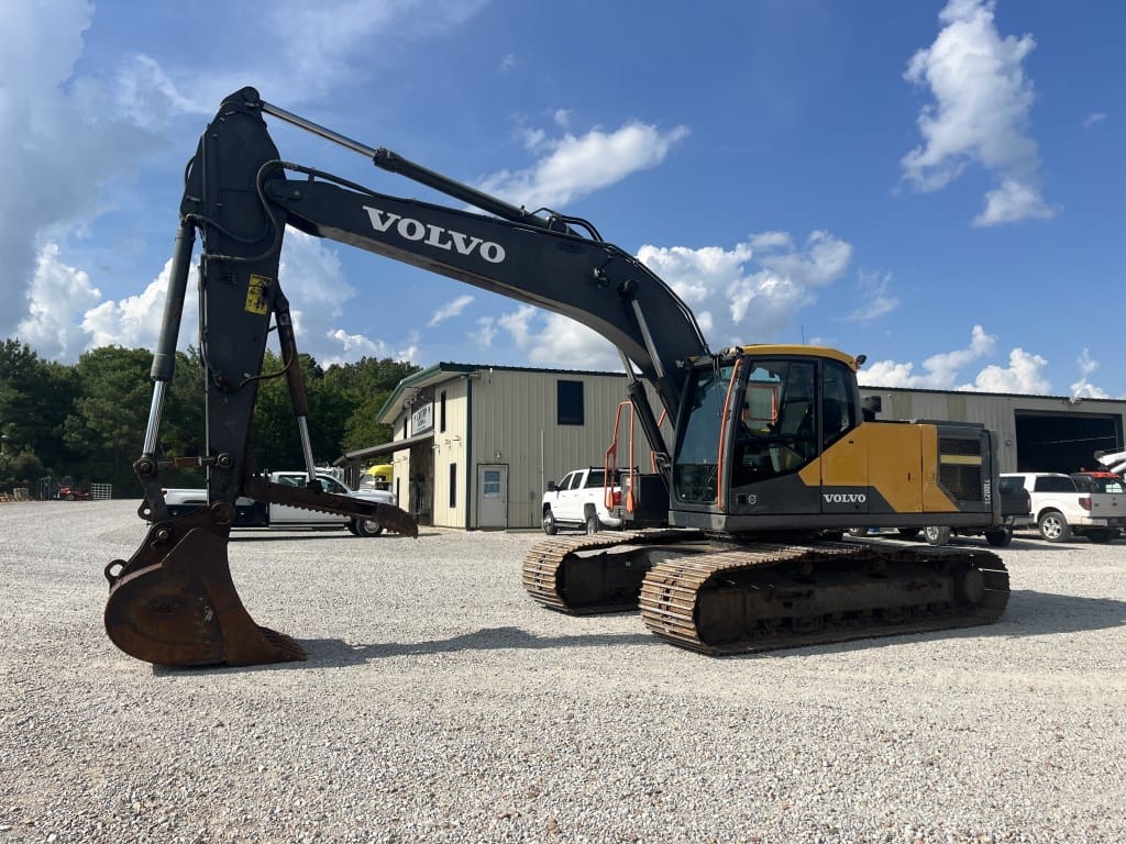 2020 Volvo EC200EL Equipment Image0