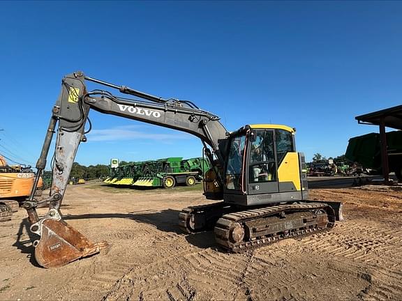 Image of Volvo ECR145EL equipment image 3