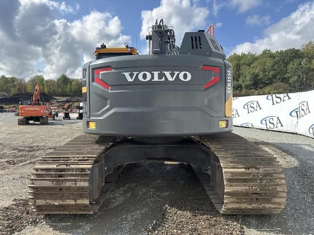 Image of Volvo ECR355EL equipment image 3