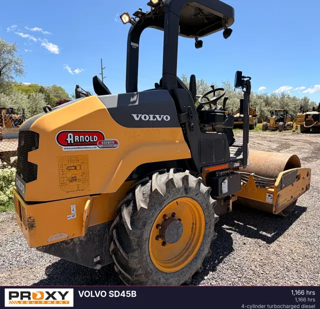 Image of Volvo SD45B equipment image 3