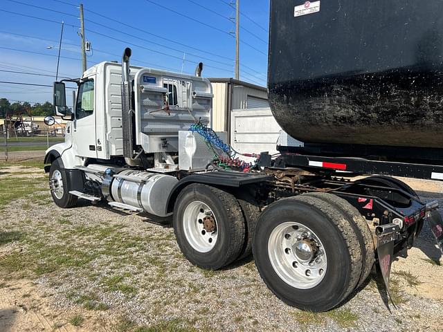 Image of Volvo VHD equipment image 1