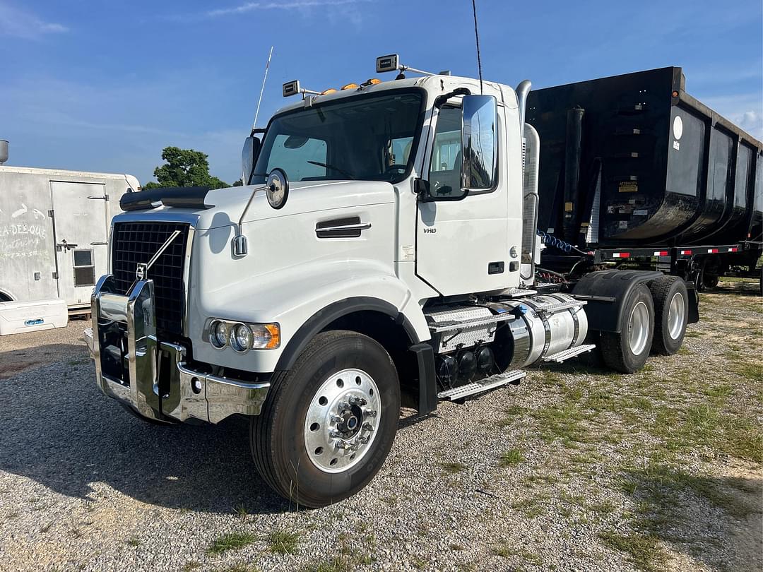 Image of Volvo VHD Primary image