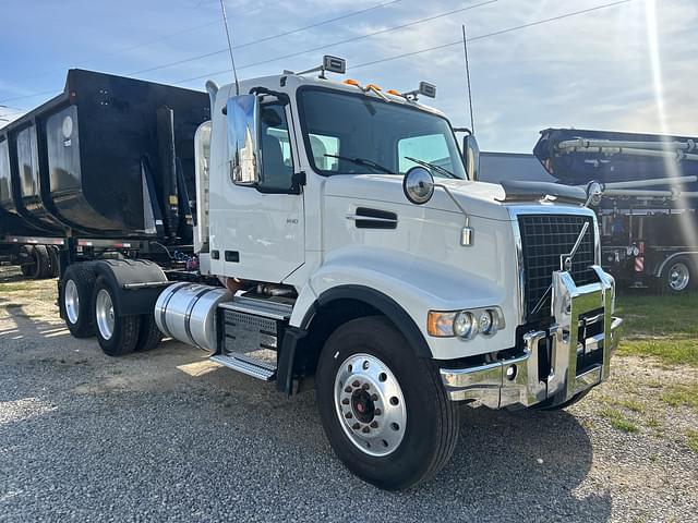 Image of Volvo VHD equipment image 3