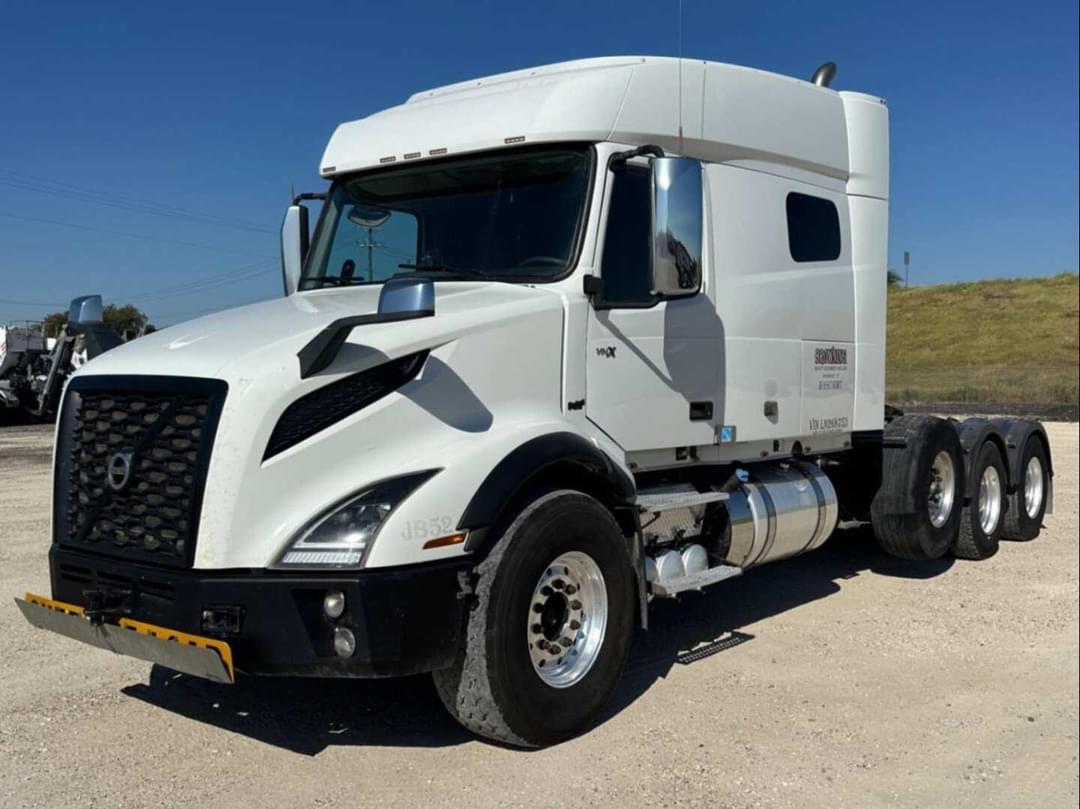 Image of Volvo VNL Primary image
