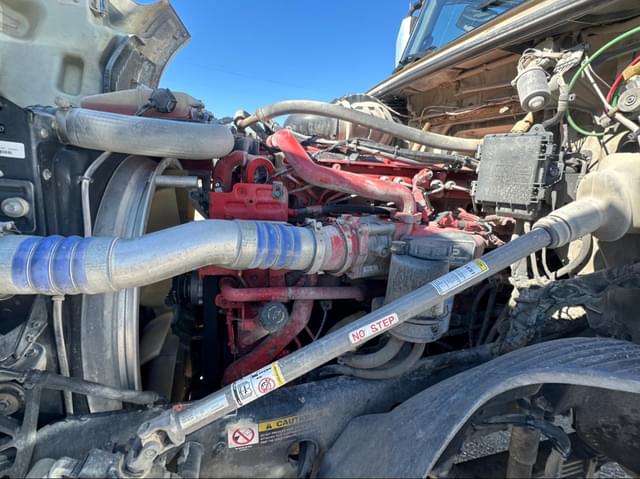 Image of Volvo VNL equipment image 1