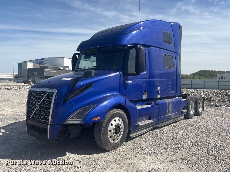 2020 Volvo VNL Equipment Image0