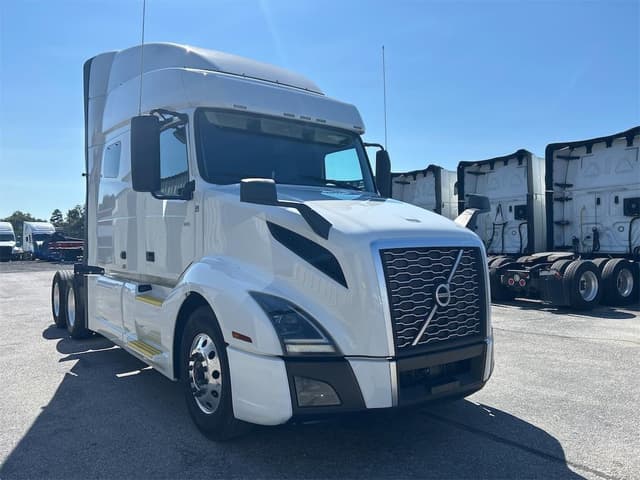 Image of Volvo VNL64T equipment image 2