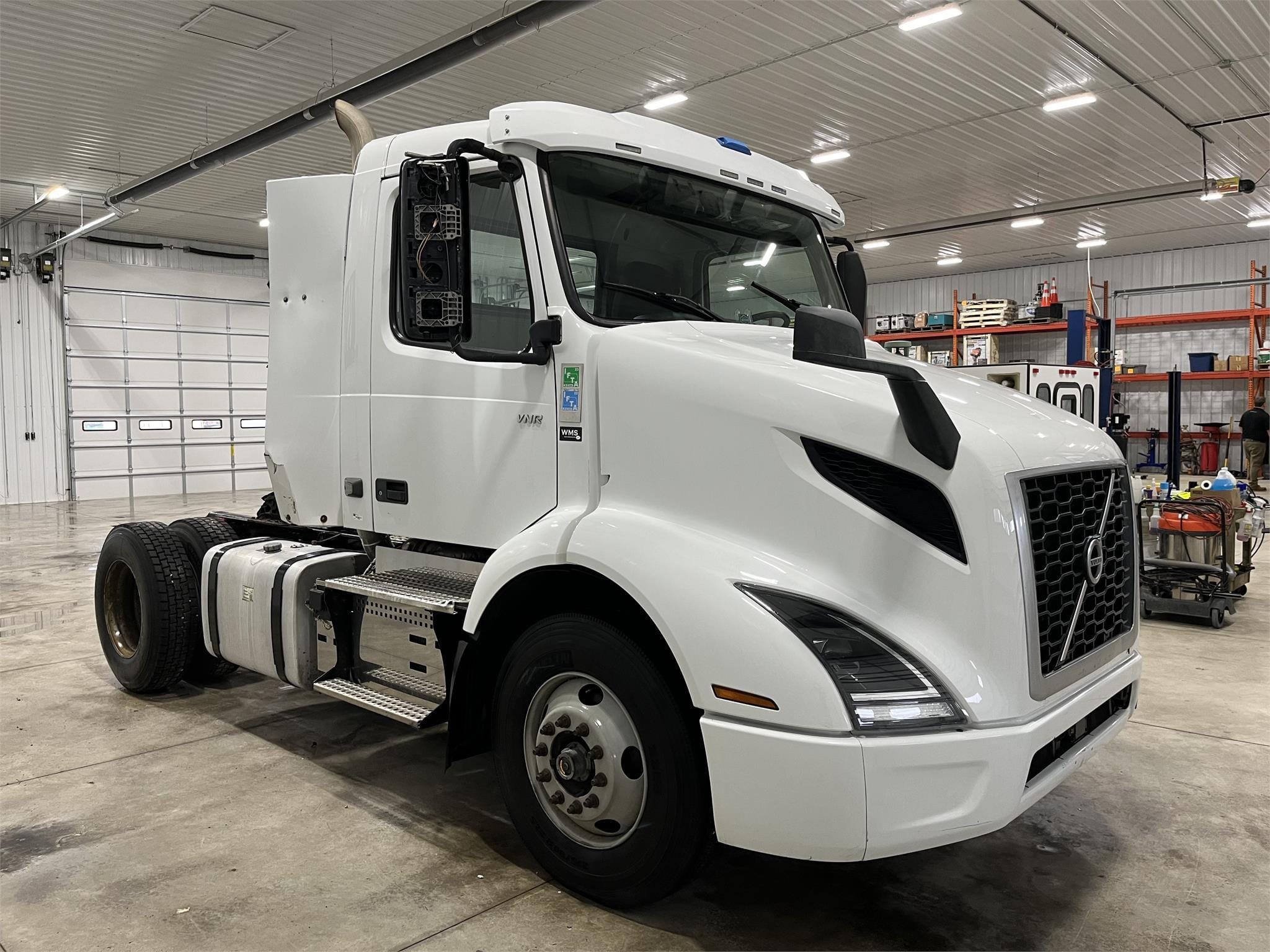 Main image Volvo VNR42T300