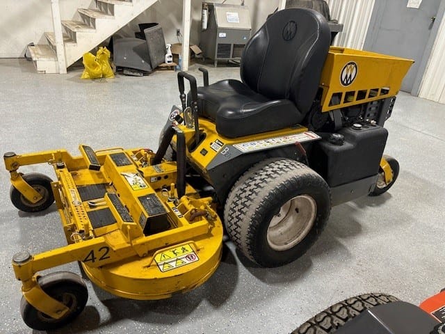 2020 Walker MB27I Deluxe Equipment Image0