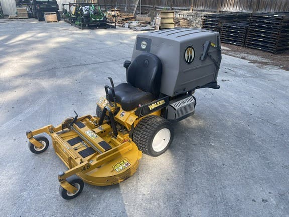 2020 Walker MT27i Equipment Image0