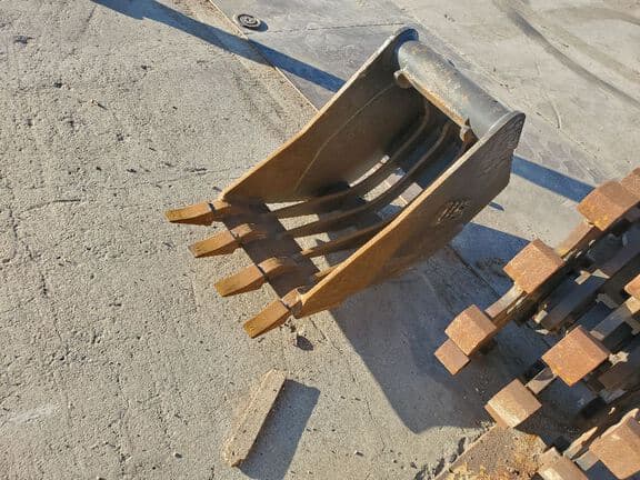 Image of Werk-Brau Skeleton Bucket Primary image