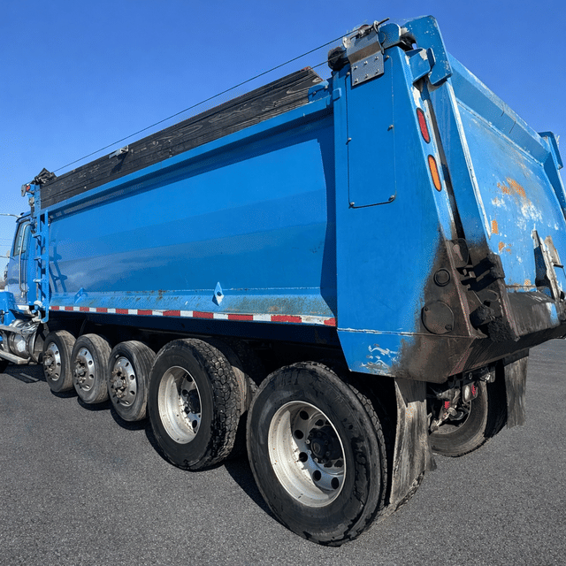 Image of Western Star 4700 equipment image 3