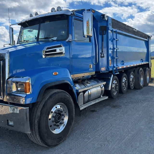 Image of Western Star 4700 equipment image 1