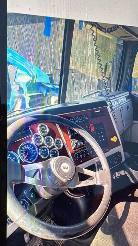 Image of Western Star 4700 equipment image 4